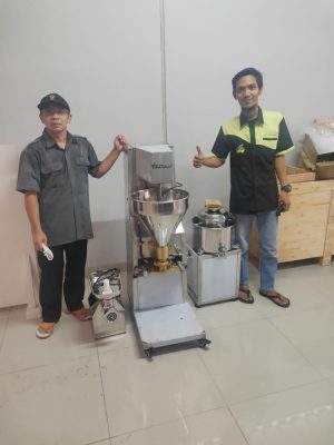 3. Bapak Edi Wibowo Cengkareng Mesin Cetak Bakso MBM 300 Meat Grinder MGD 12A Meat Mixer MMX R22 17 November 2020
