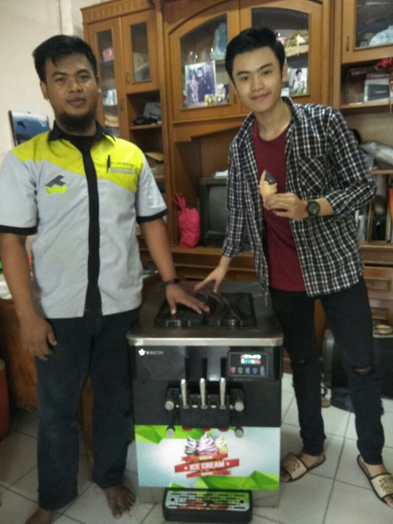 Bpk. Hensel, Mangga 2, Soft Ice Cream Machine