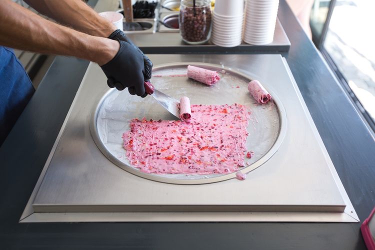 Es Krim Roll Peluang Bisnis Manis